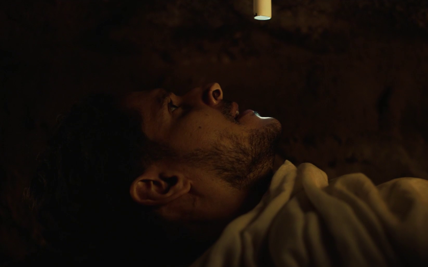 Фонове зображення Померти раніше за смерть