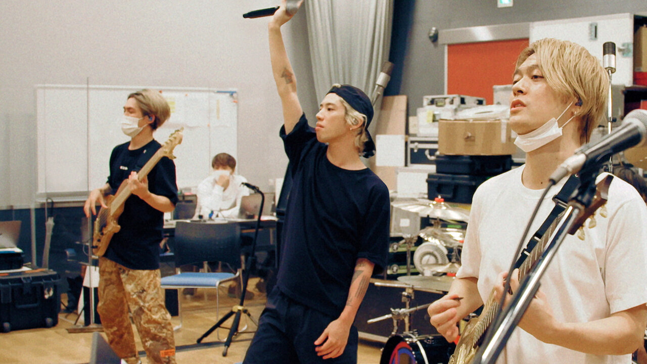 ONE OK ROCK: Підкинути монетку кадр 3