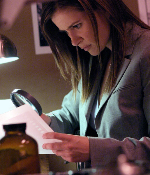 Жінка, яка любить детективи - Скріншот 1