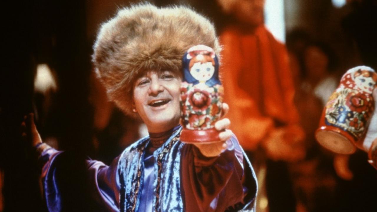 Людина, яка дуже мало знала кадр 1