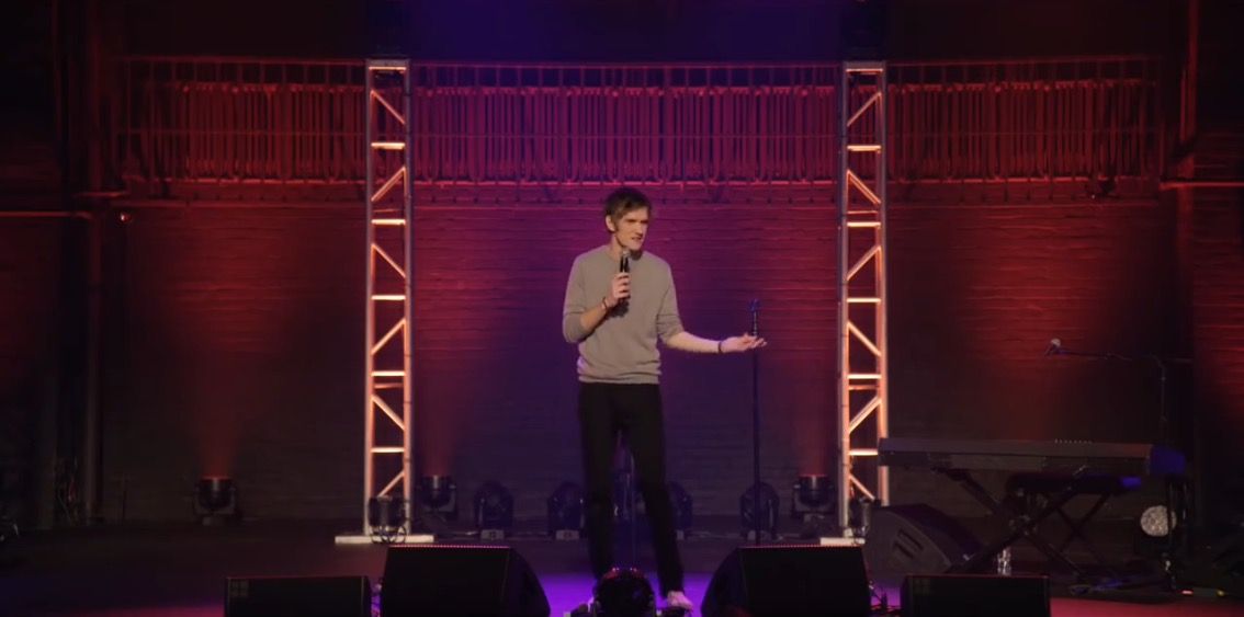 Bo Burnham: Make Happy кадр 6