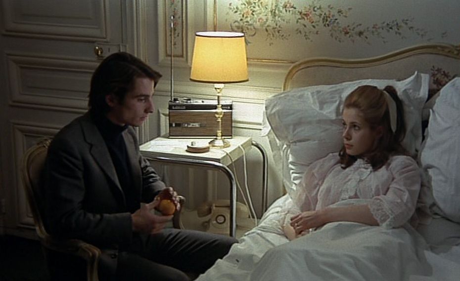 Подружнє гніздечко / Сімейне вогнище кадр 5