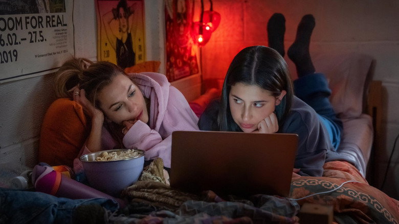 Фонове зображення Сусідки по кімнаті